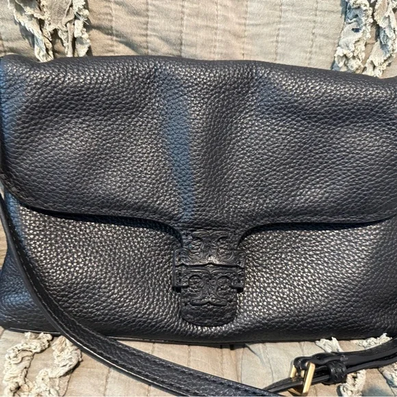 Tory Burch McGraw fold over crossbody bag - Picture 2 of 9